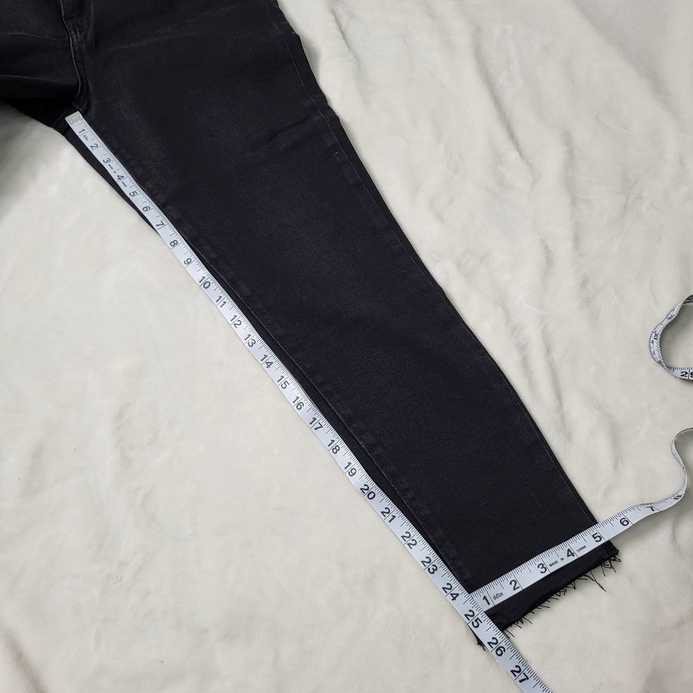 Denver Hayes High Rise Skinny Crop Jeans. Black Size 10 - Picture 13 of 13
